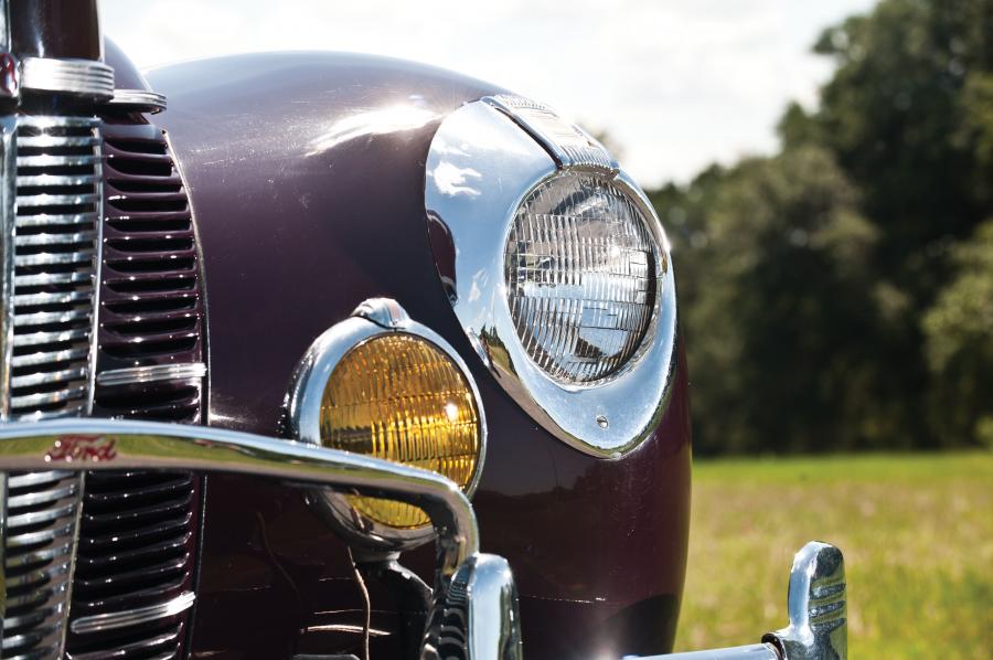  Ford DeLuxe Convertible Coupe 1940 года  (фото 53 из 80)